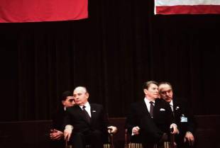 gorbaciov e reagan al summit di ginevra, 1985 mario dondero