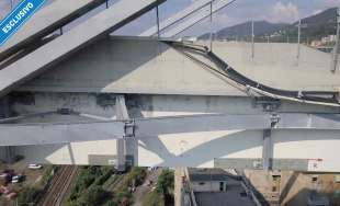 il ponte morandi nel video girato da un drone 7