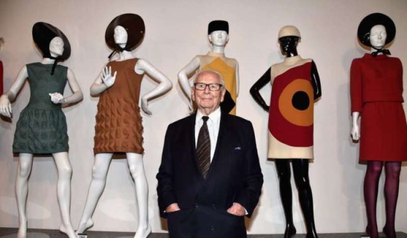 Morto Pierre Cardin a 98 anni storia dello stilista