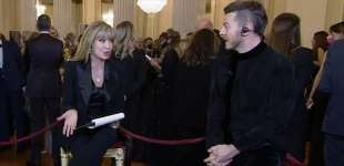 MILLY CARLUCCI ALESSANDRO CATTELAN - PRIMA SCALA