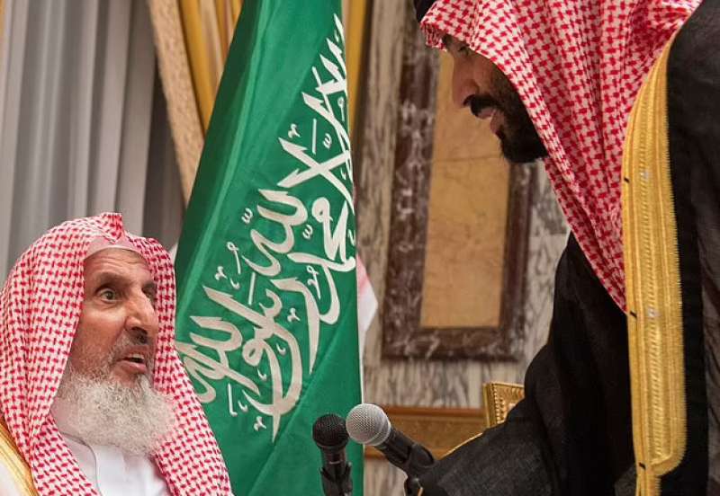 Mohammed bin Salman con il Gran Pufti dell'Arabia Saudita