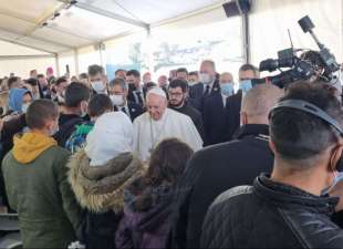 Papa Francesco tra i rifugiati a Lesbo 12