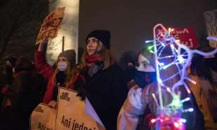 Polonia proteste contro aborto