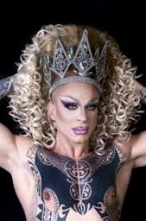Priscilla, drag queen 12