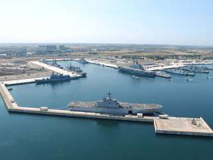 base marina militare taranto