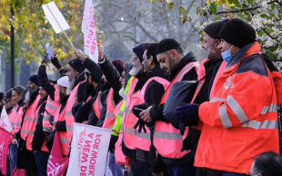 i lavoratori inglesi scioperano 6