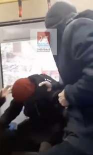 russia, anziana cacciata dall autobus perche criticava la guerra in ucraina 5