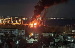 esplosione nella base navale russa di Feodosia